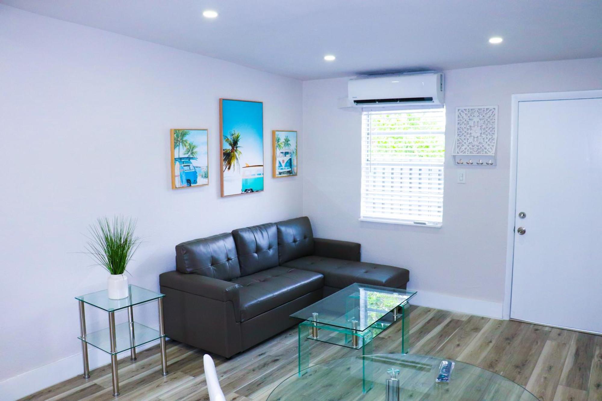 Flamingo Beach House Dania Beach Exterior photo