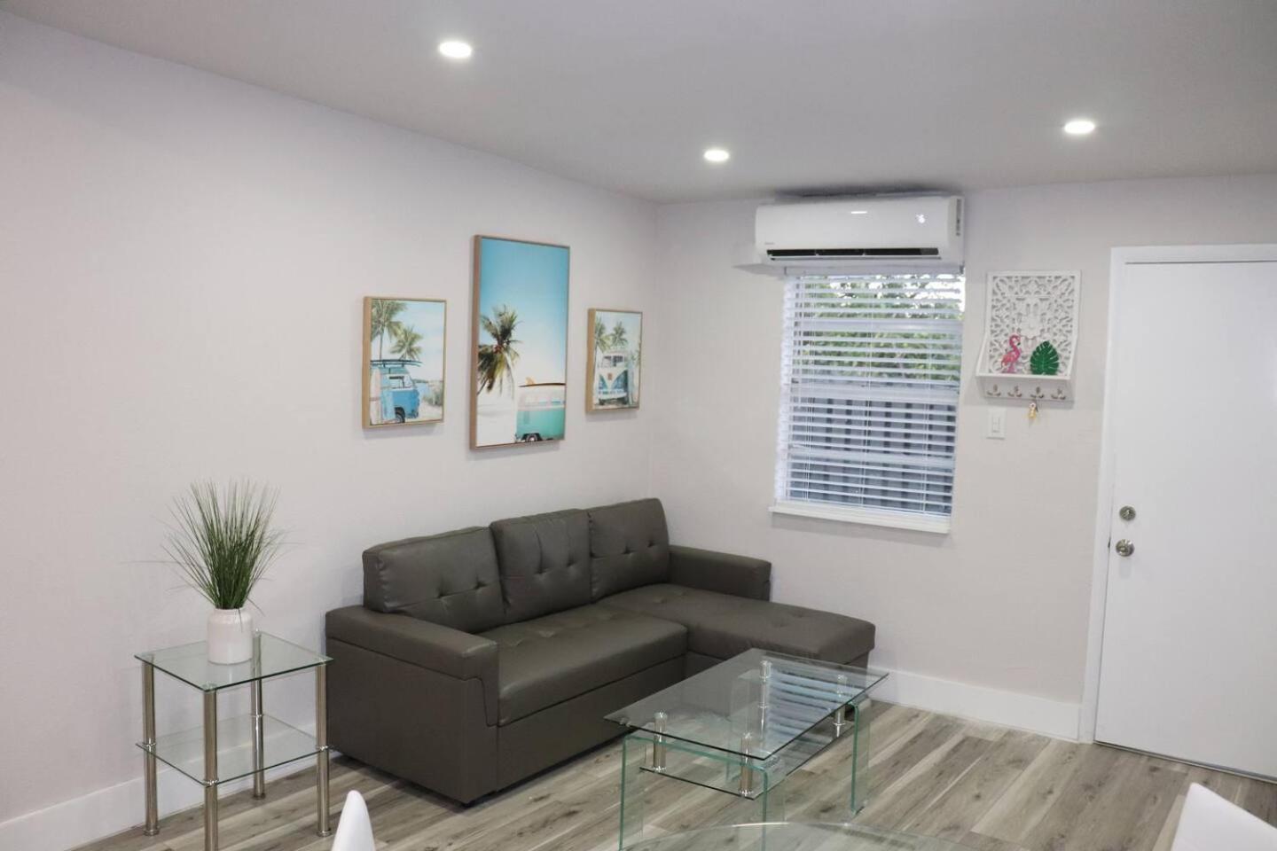 Flamingo Beach House Dania Beach Exterior photo